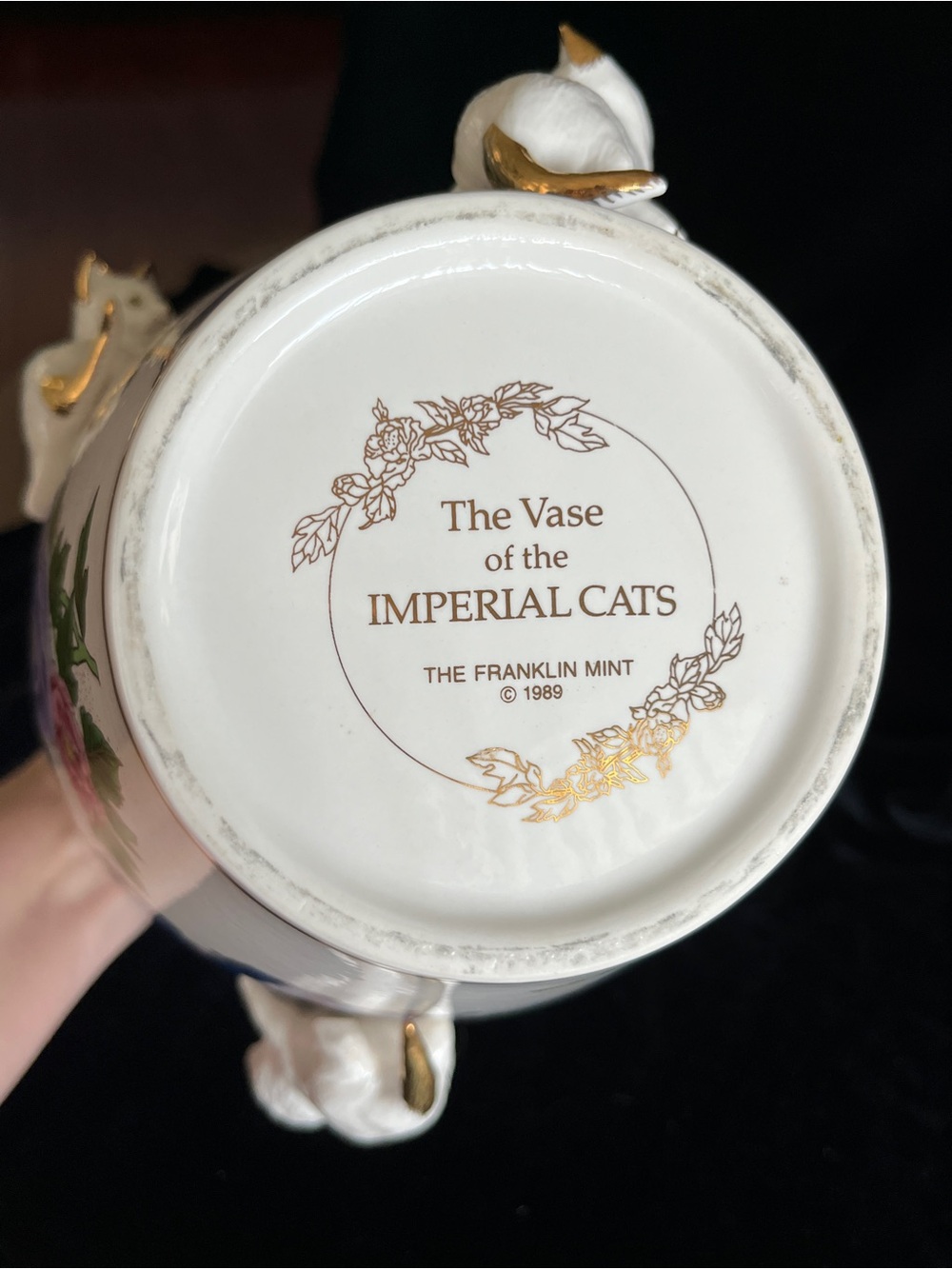 1989 Franklin Mint "The Vase of the Imperial Cats" by Toshiharu Kitagawa Vase - Picture 9 of 11